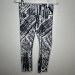 Lululemon Wunder Under Crop II Heath Wave Black White Size 4 Workout Leggings